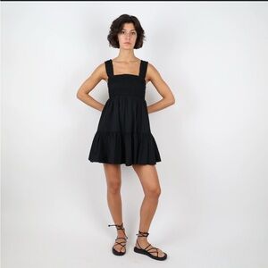 Elegant Black Sleeveless Dress